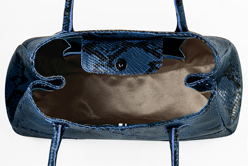 Navy blue women's dress handbag, matching pumps and belts. Rear view - Florence KOOIJMAN